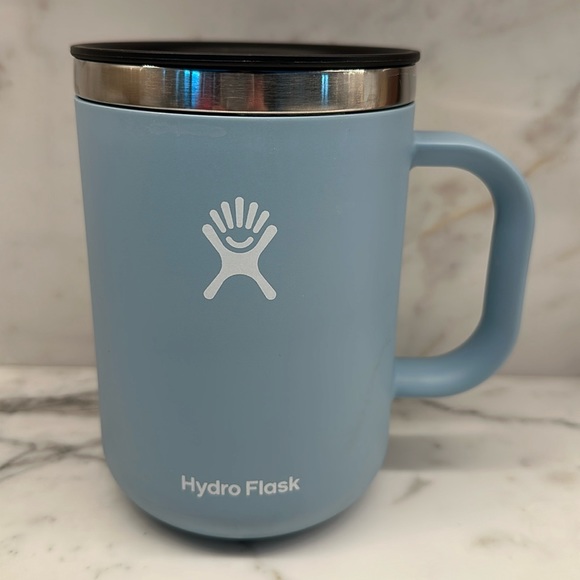 Hydro Flask Other - HYDR FLASK 24oz mug ***like new*** used once